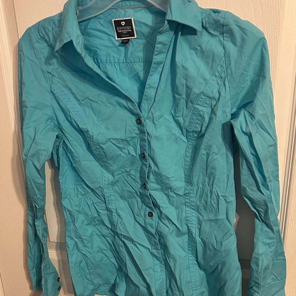 Express  the essential shirt blue Long Sleeve blouse